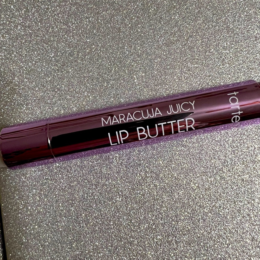 Tarte Maracuja Juicy Burgundy Lip Balm Gloss. Color Burgundy. - Picture 3 of 5